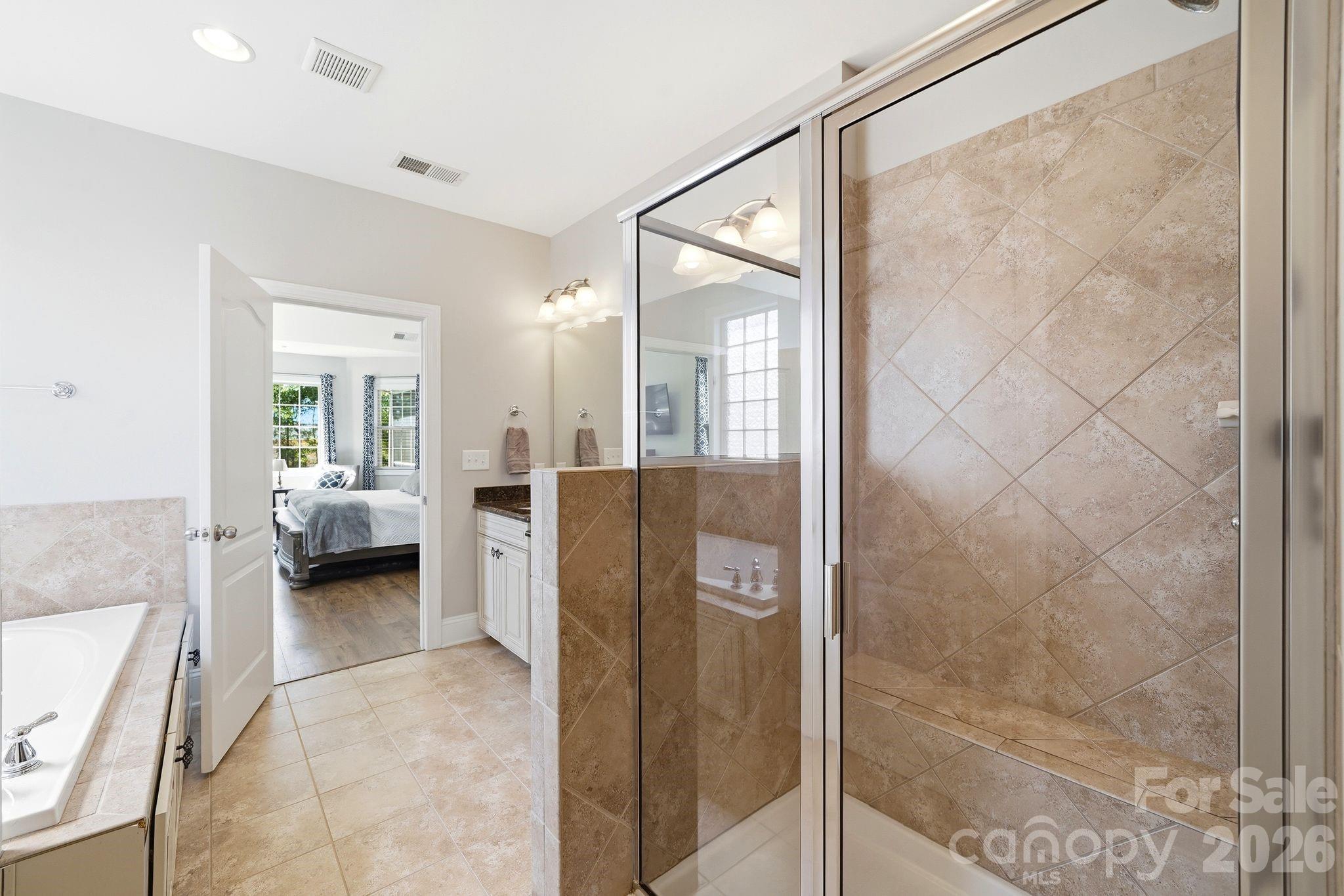 3060 Feathers Drive Property Photo 24