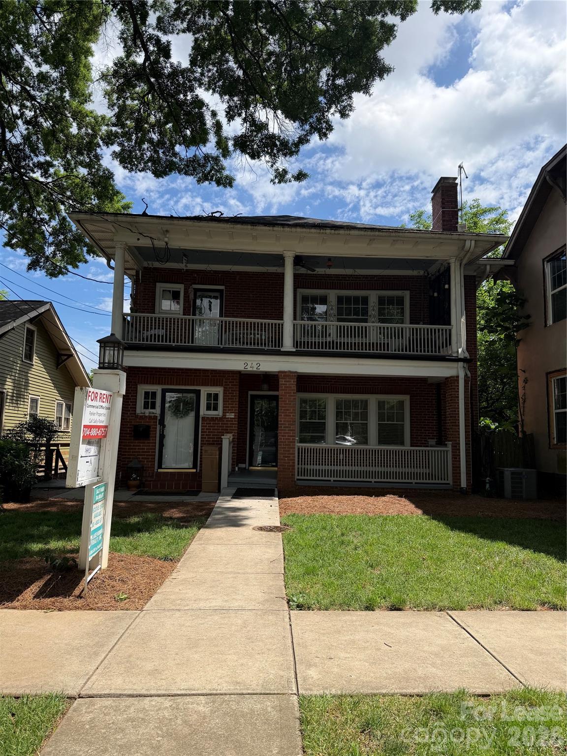 242 E Broad Street Property Photo 19