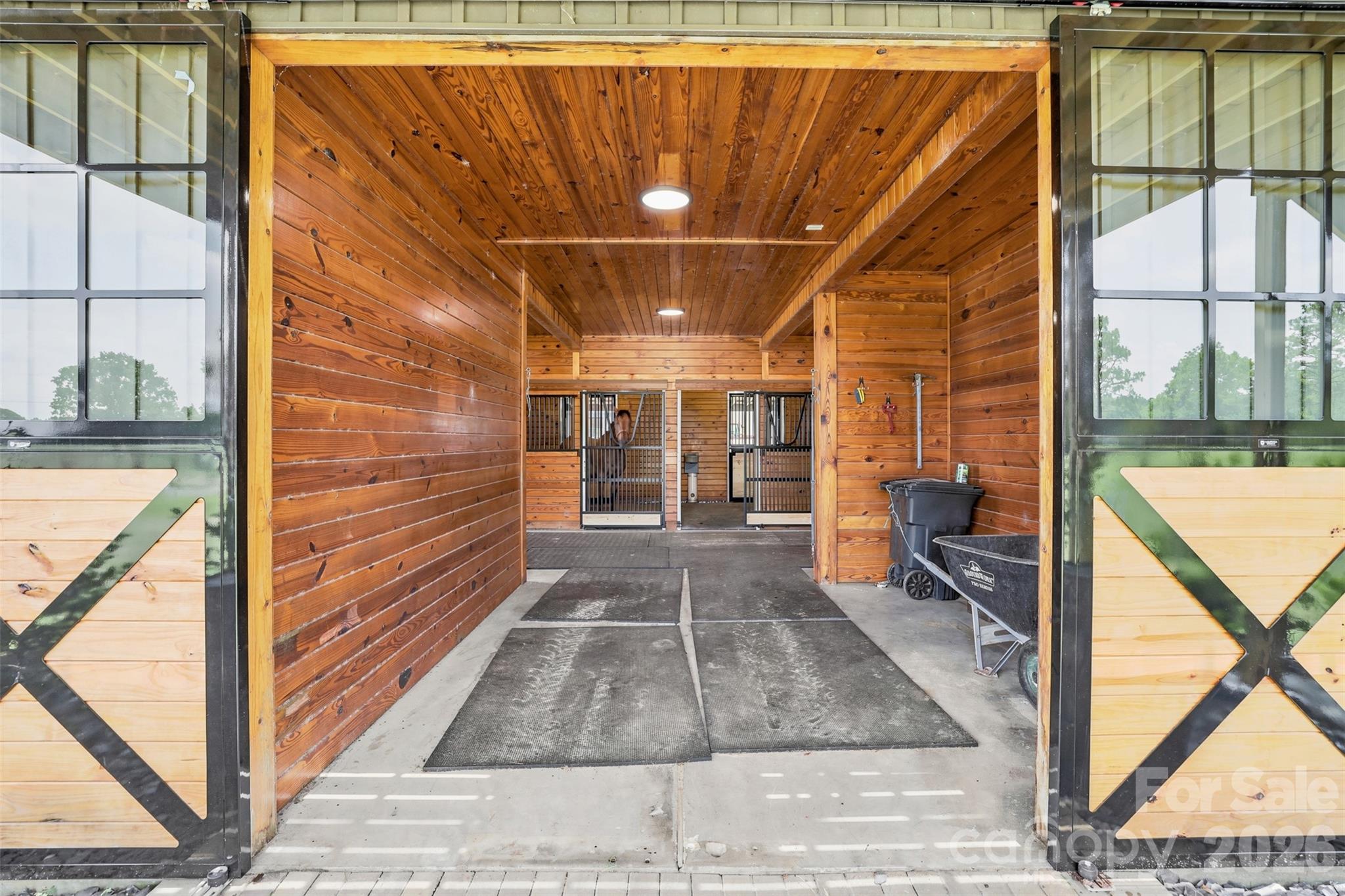 8520 Stock Horse Trail Property Photo 6