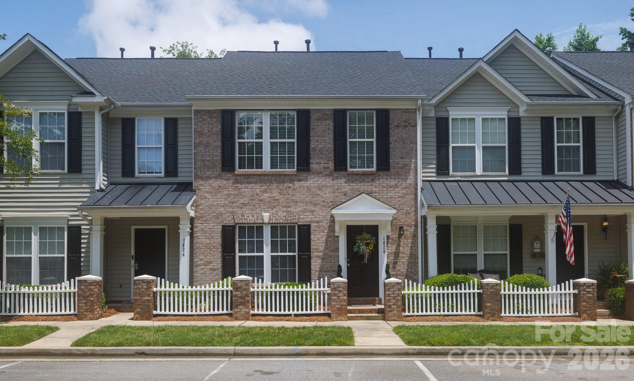 1620 Chamberside Drive Property Photo 2