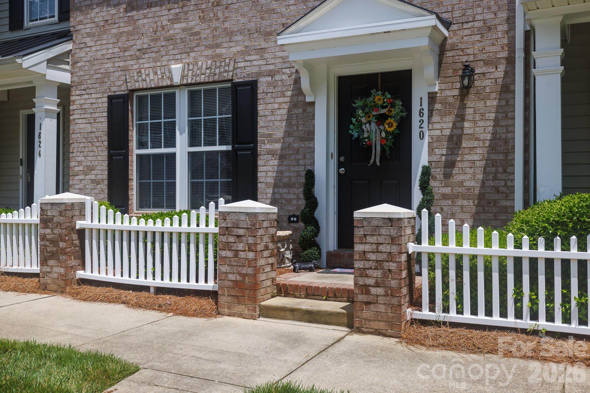 1620 Chamberside Drive Property Photo 4