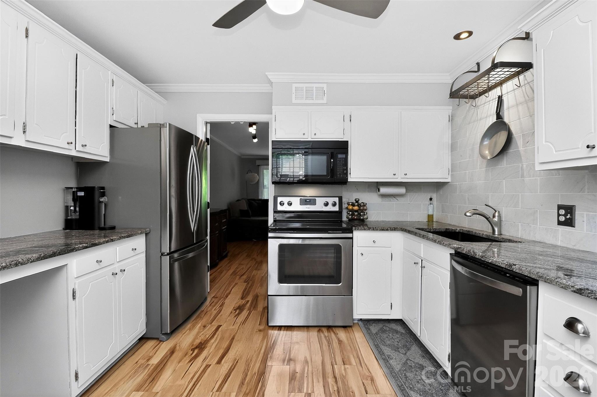 4611 Hedgemore Drive C Property Photo 8