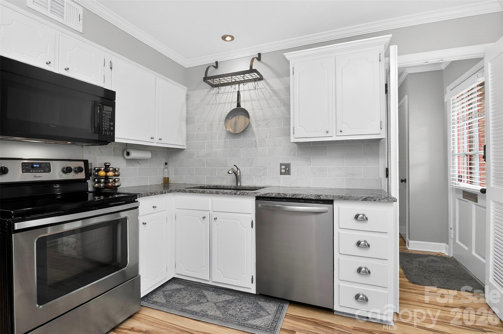 4611 Hedgemore Drive C Property Photo 9