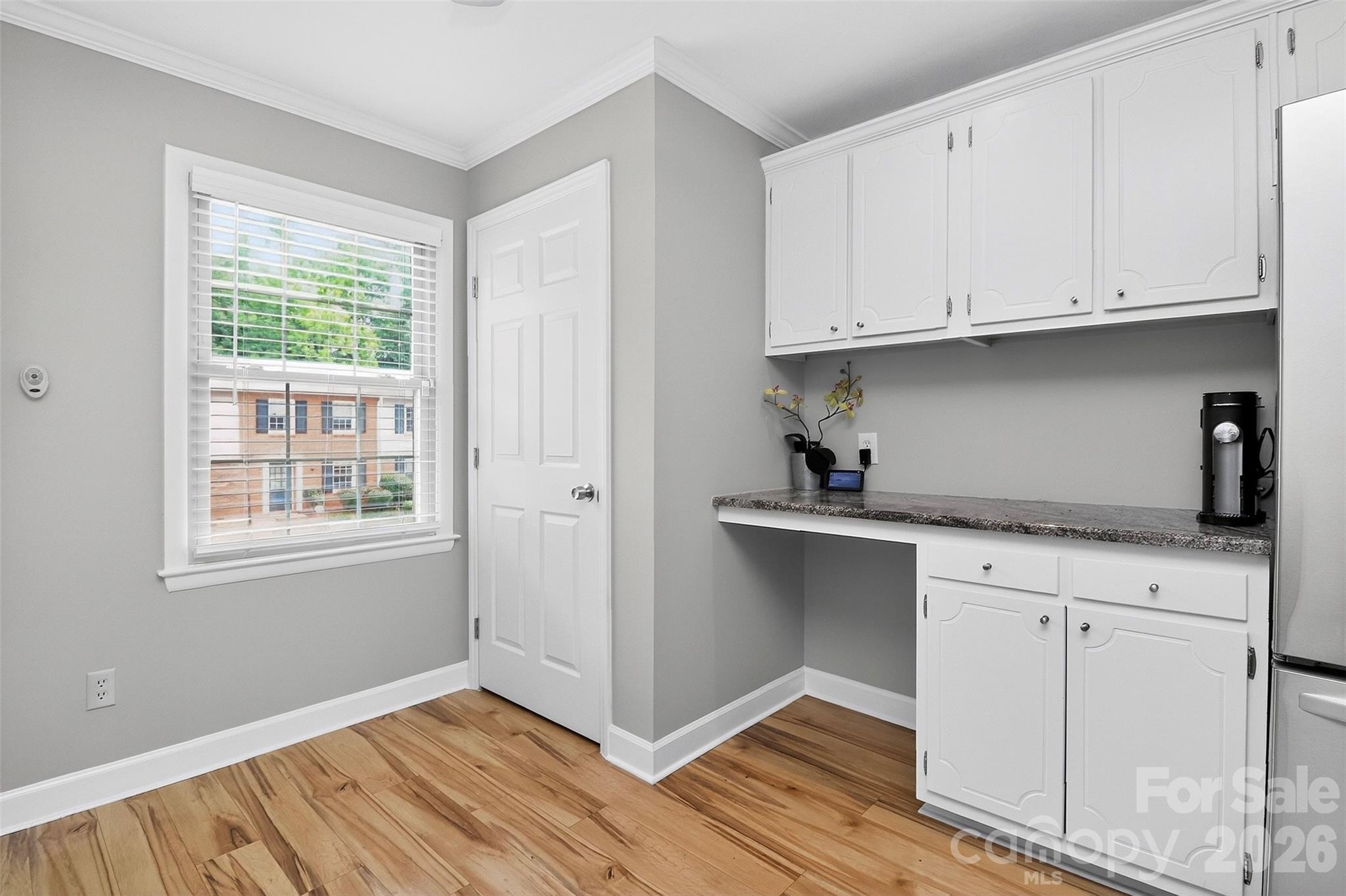 4611 Hedgemore Drive C Property Photo 11