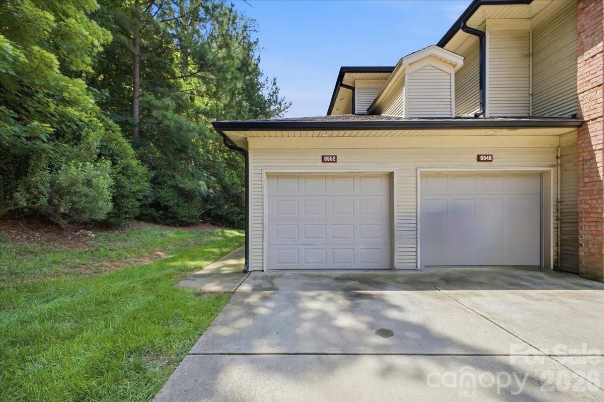 6552 Quarterbridge Lane Property Photo 4