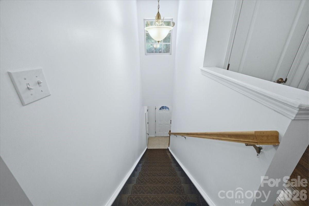 6552 Quarterbridge Lane Property Photo 5