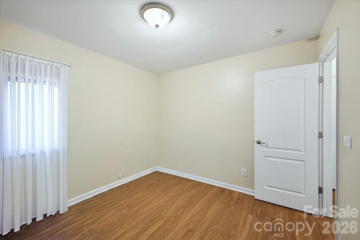 6552 Quarterbridge Lane Property Photo 17