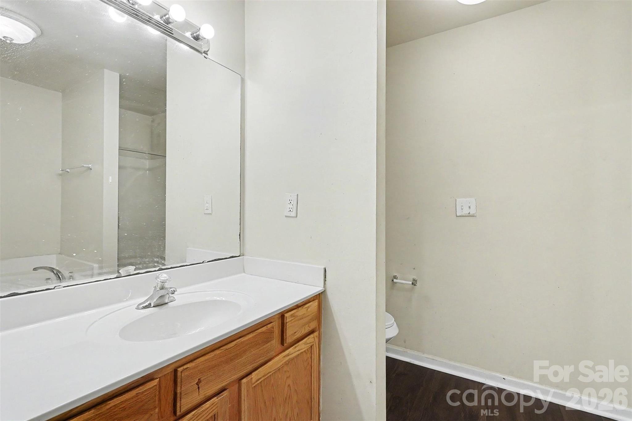 7514 Abigail Glen Drive Property Photo 20