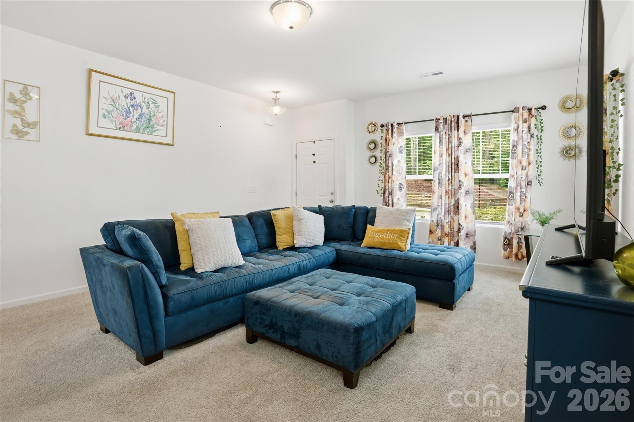 111 Buoy Lane Property Photo 3