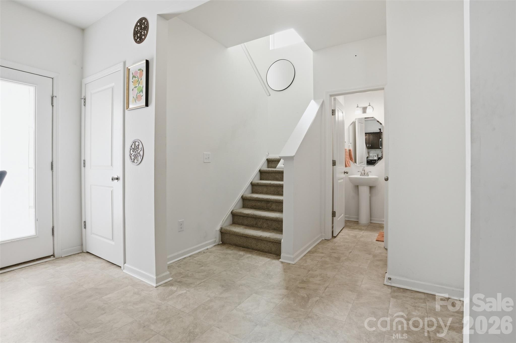 111 Buoy Lane Property Photo 11