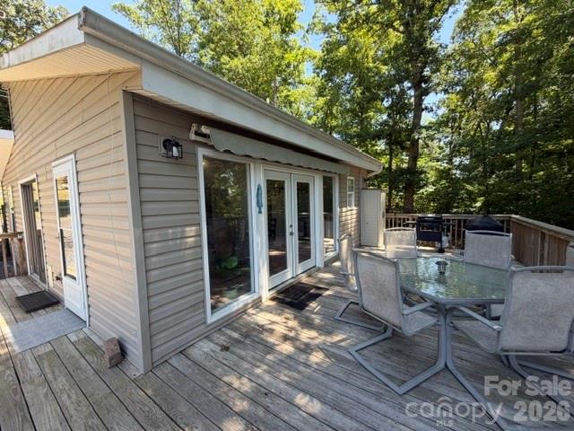240 Skyline Drive Property Photo 2