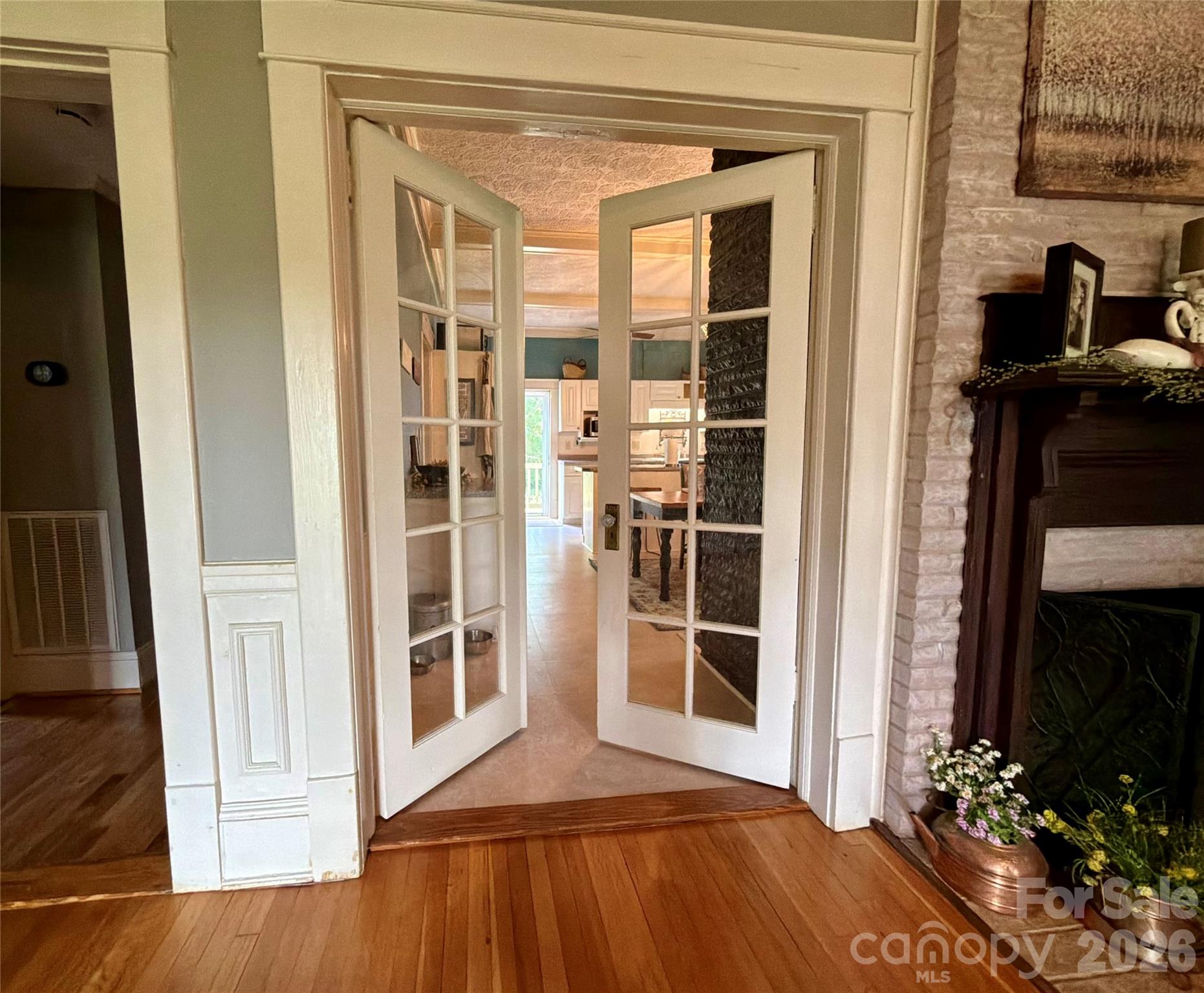 1417 Melrose Drive Property Photo 8