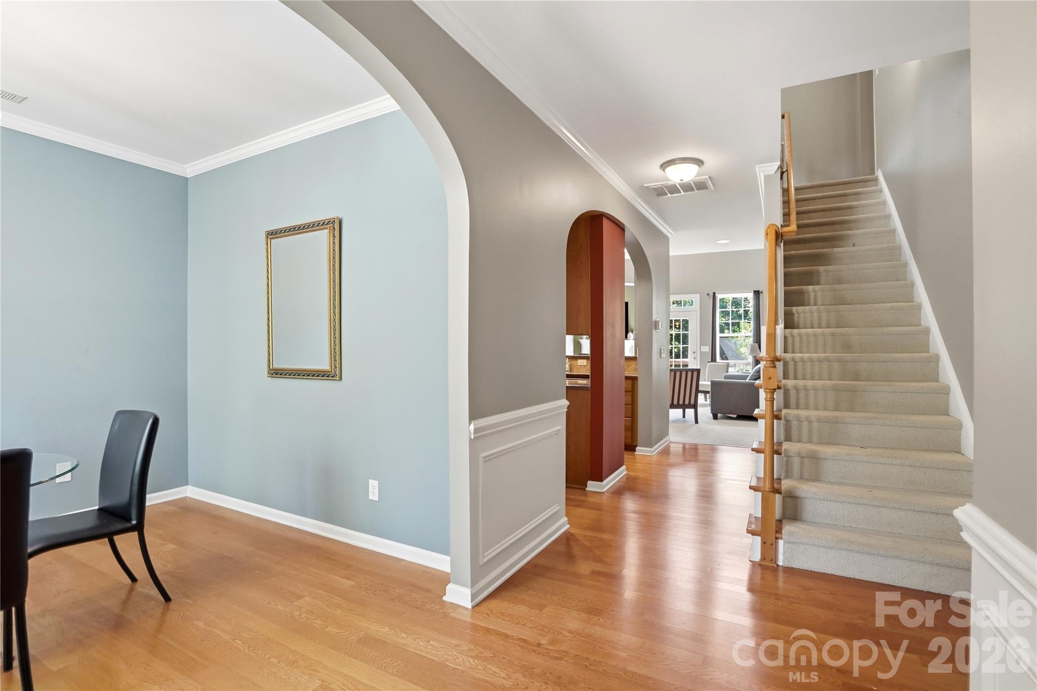 2084 Calloway Pines Drive Property Photo 4