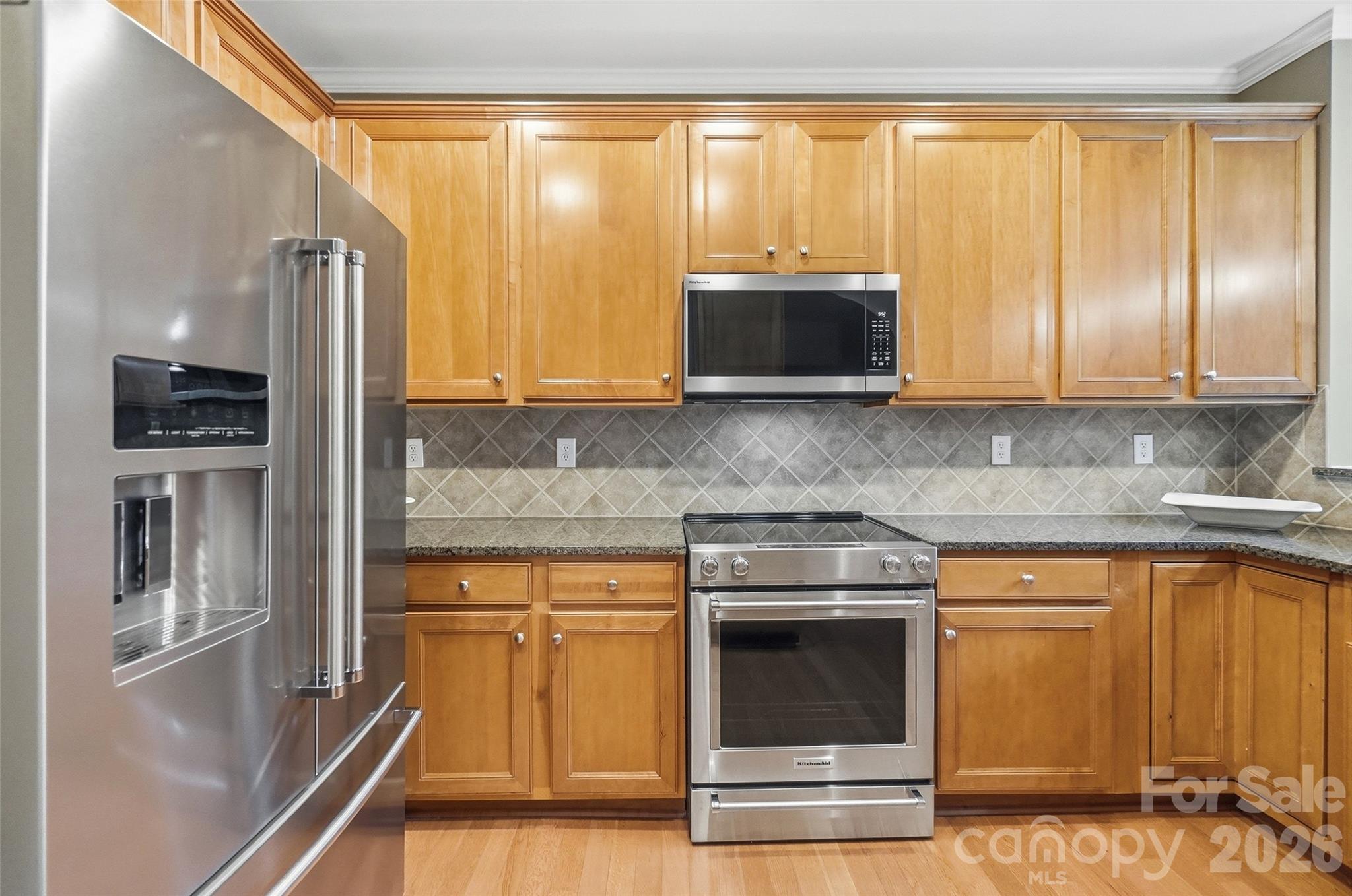 2084 Calloway Pines Drive Property Photo 8