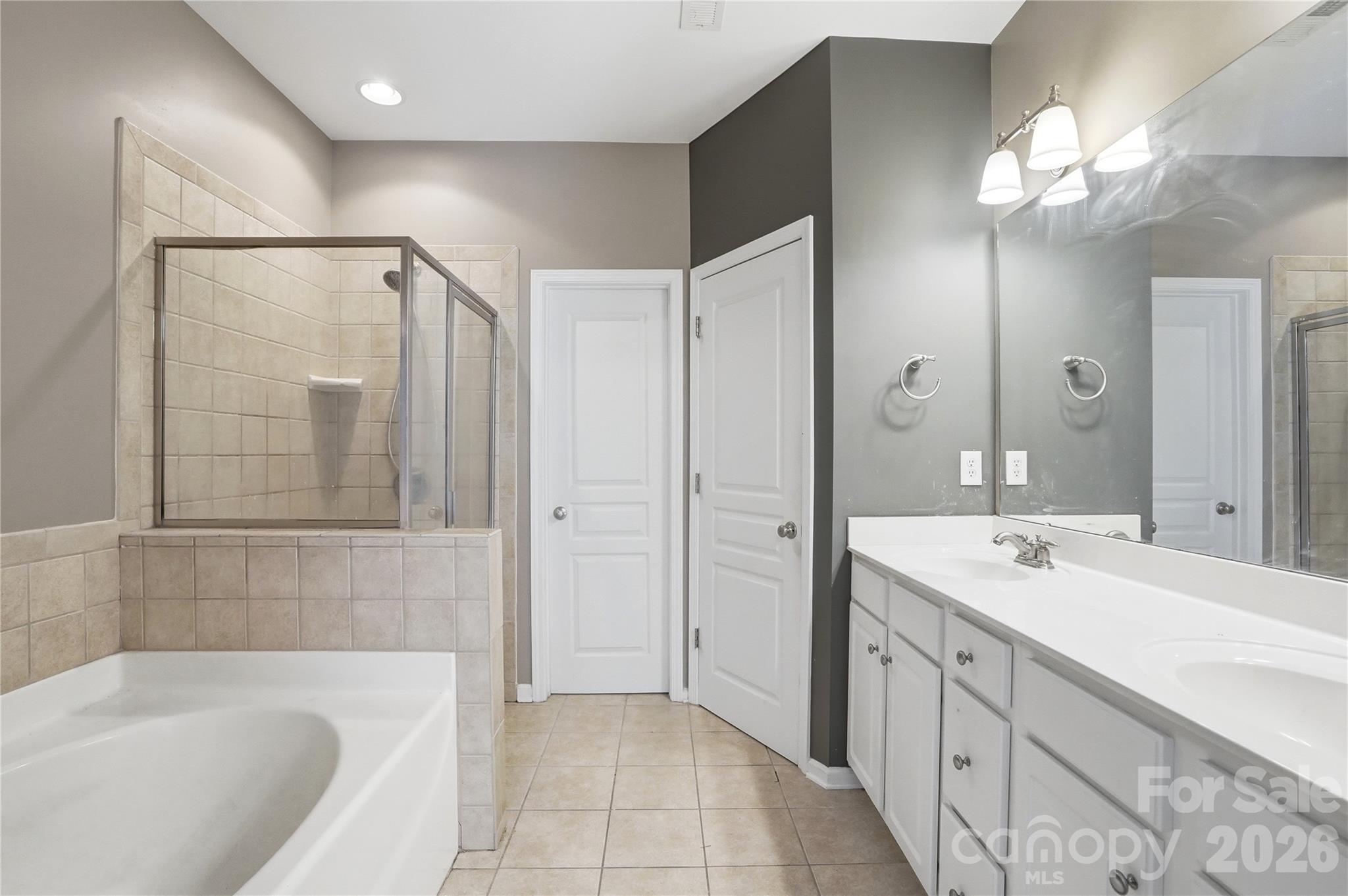2084 Calloway Pines Drive Property Photo 17