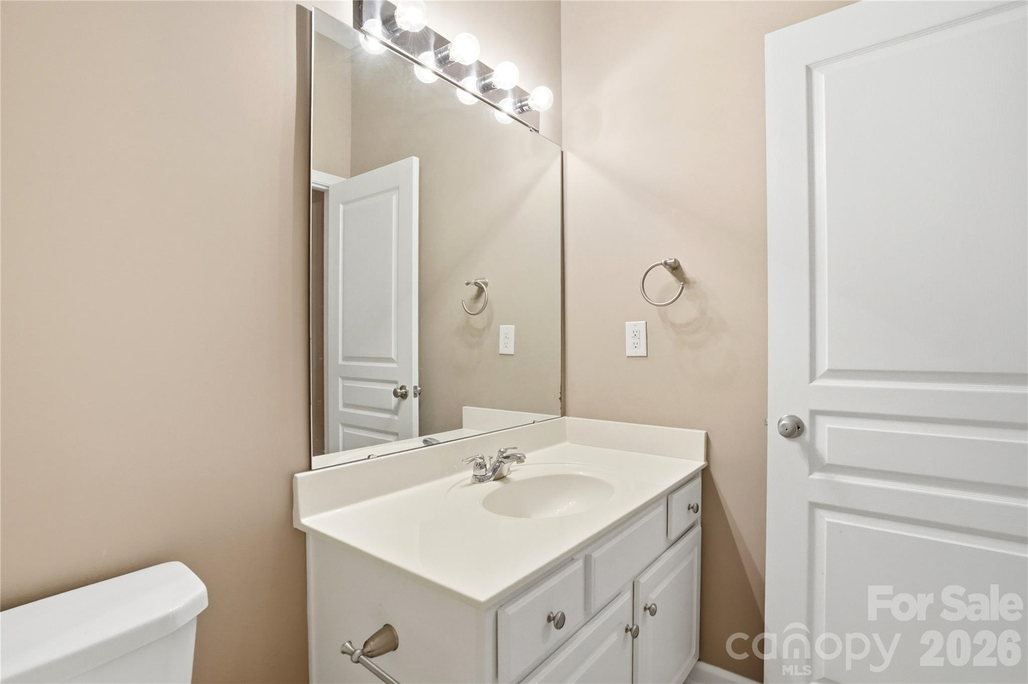 2084 Calloway Pines Drive Property Photo 36