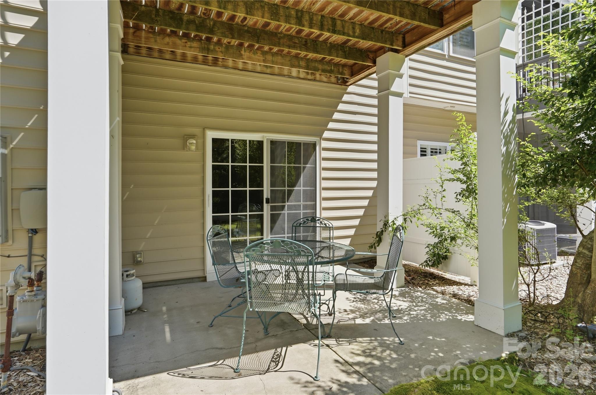 2084 Calloway Pines Drive Property Photo 38