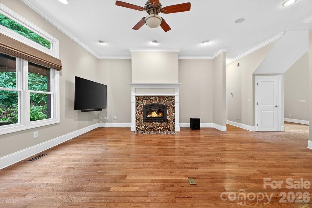 94 Oak Hollow Drive Property Photo 12