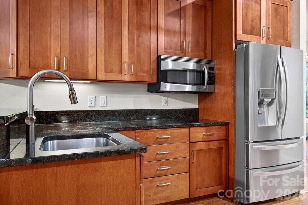 94 Oak Hollow Drive Property Photo 15