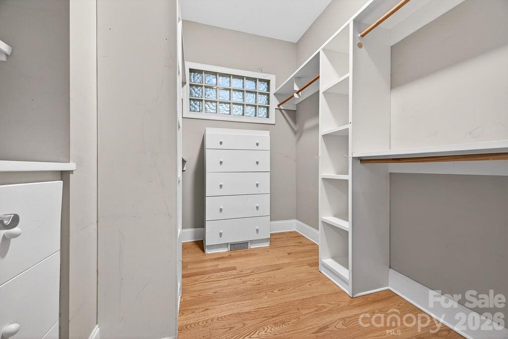 94 Oak Hollow Drive Property Photo 23