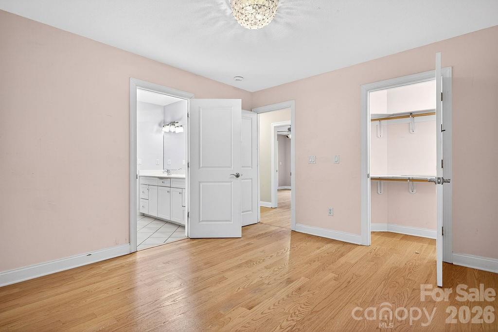 94 Oak Hollow Drive Property Photo 35