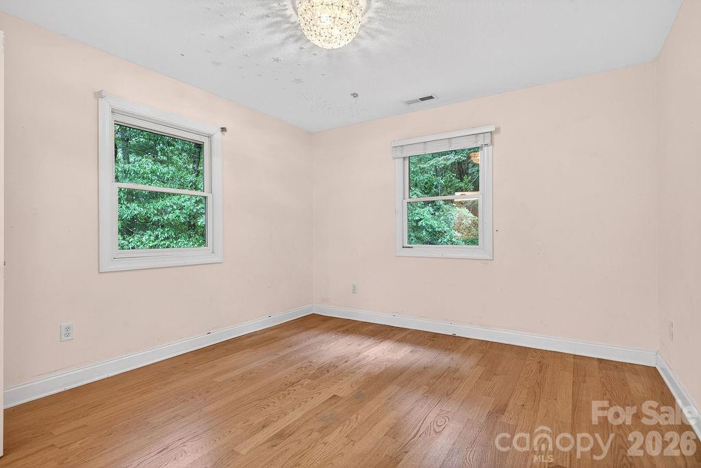 94 Oak Hollow Drive Property Photo 36