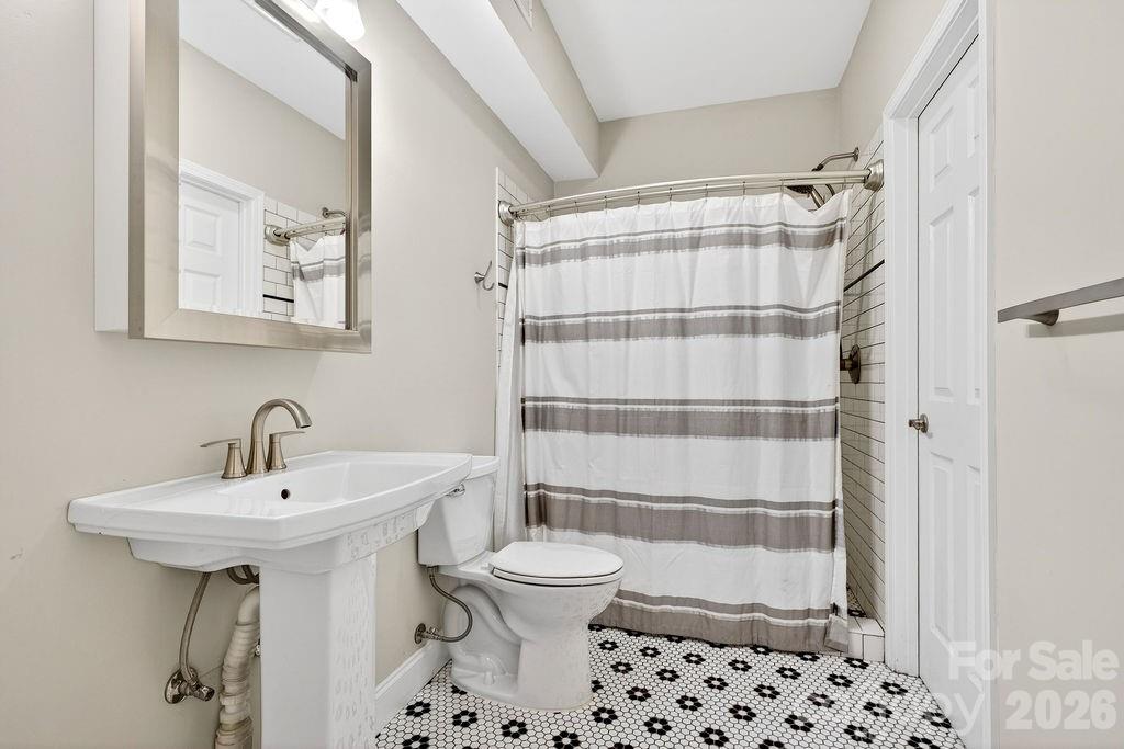 94 Oak Hollow Drive Property Photo 44