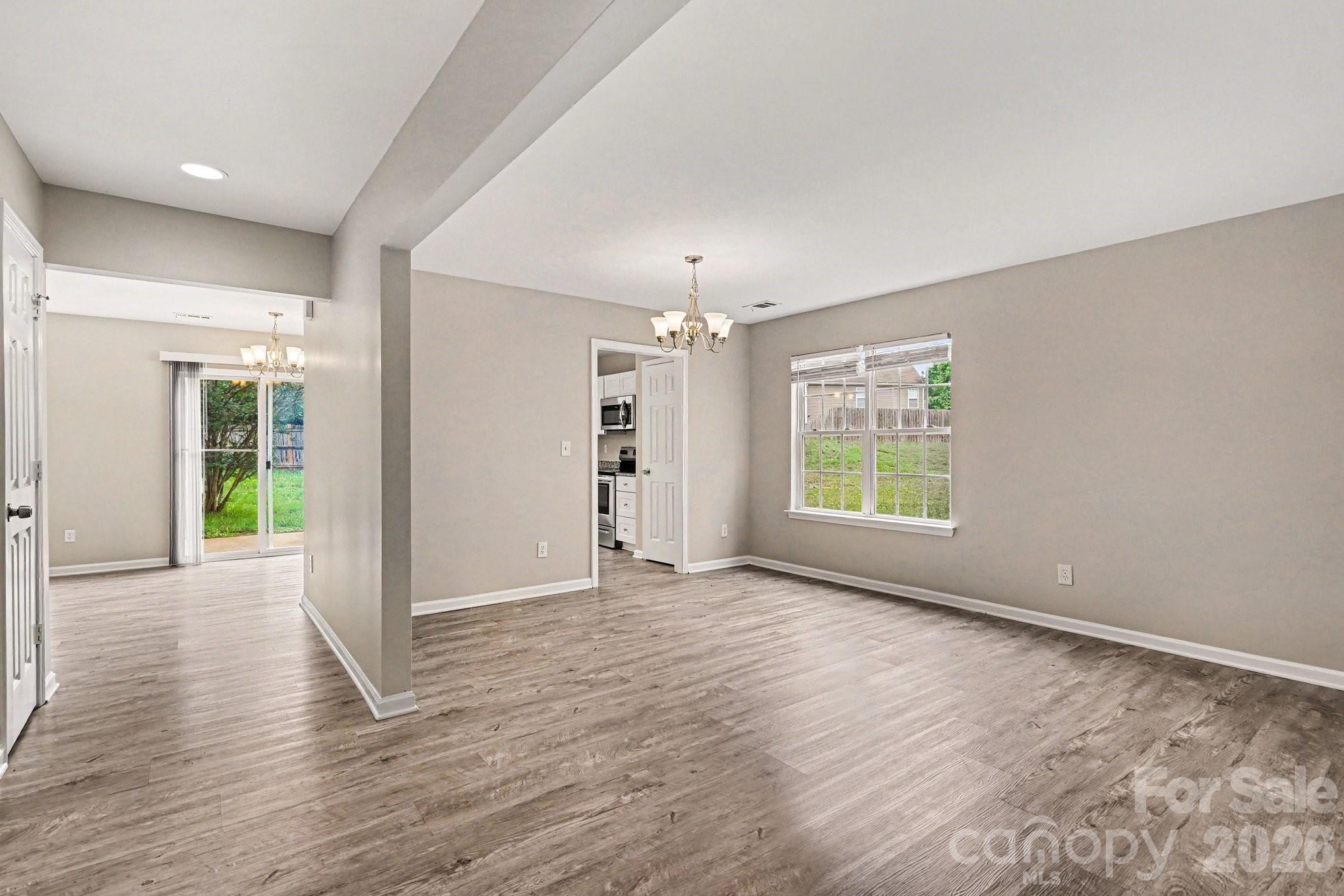 3013 Robin Terry Court Property Photo 4