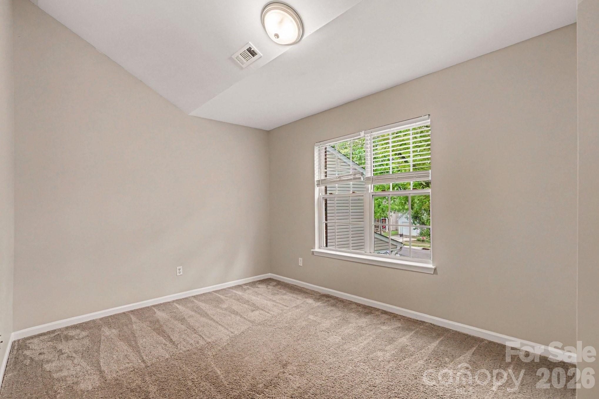 3013 Robin Terry Court Property Photo 9