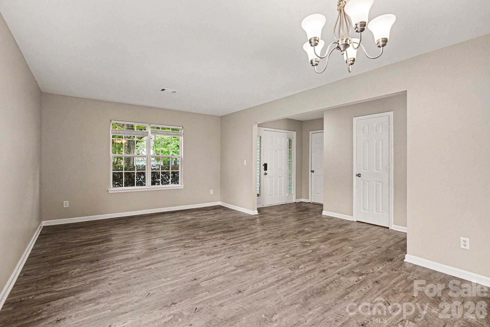 3013 Robin Terry Court Property Photo 10