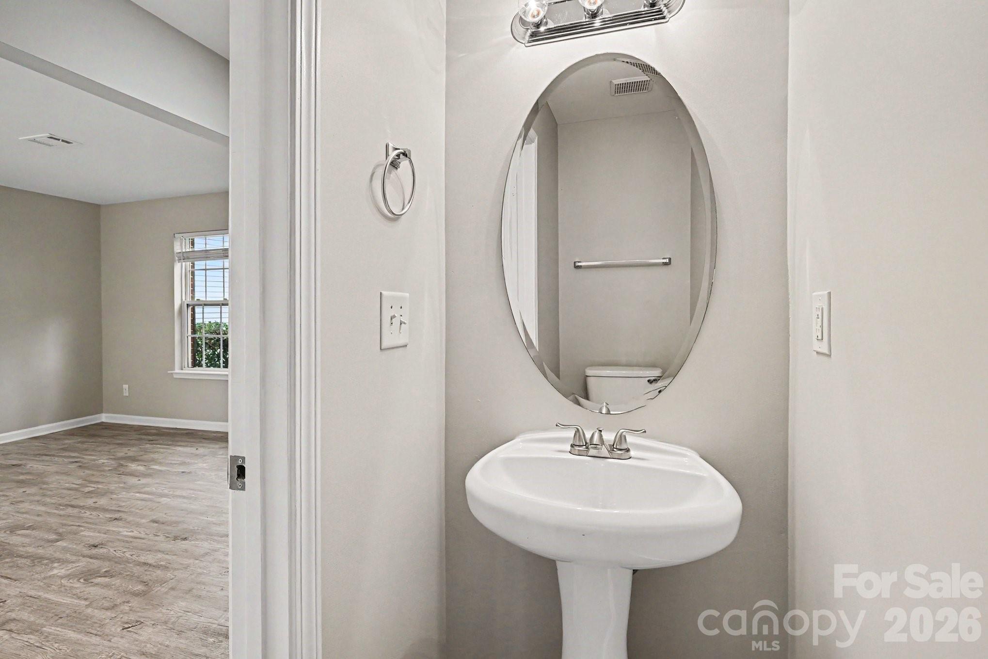 3013 Robin Terry Court Property Photo 12
