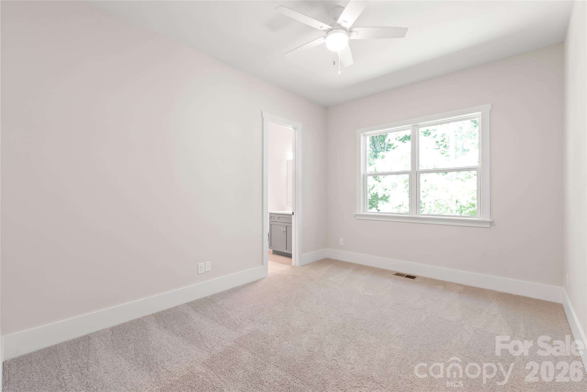 179 Chaska Loop 62 Property Photo 24