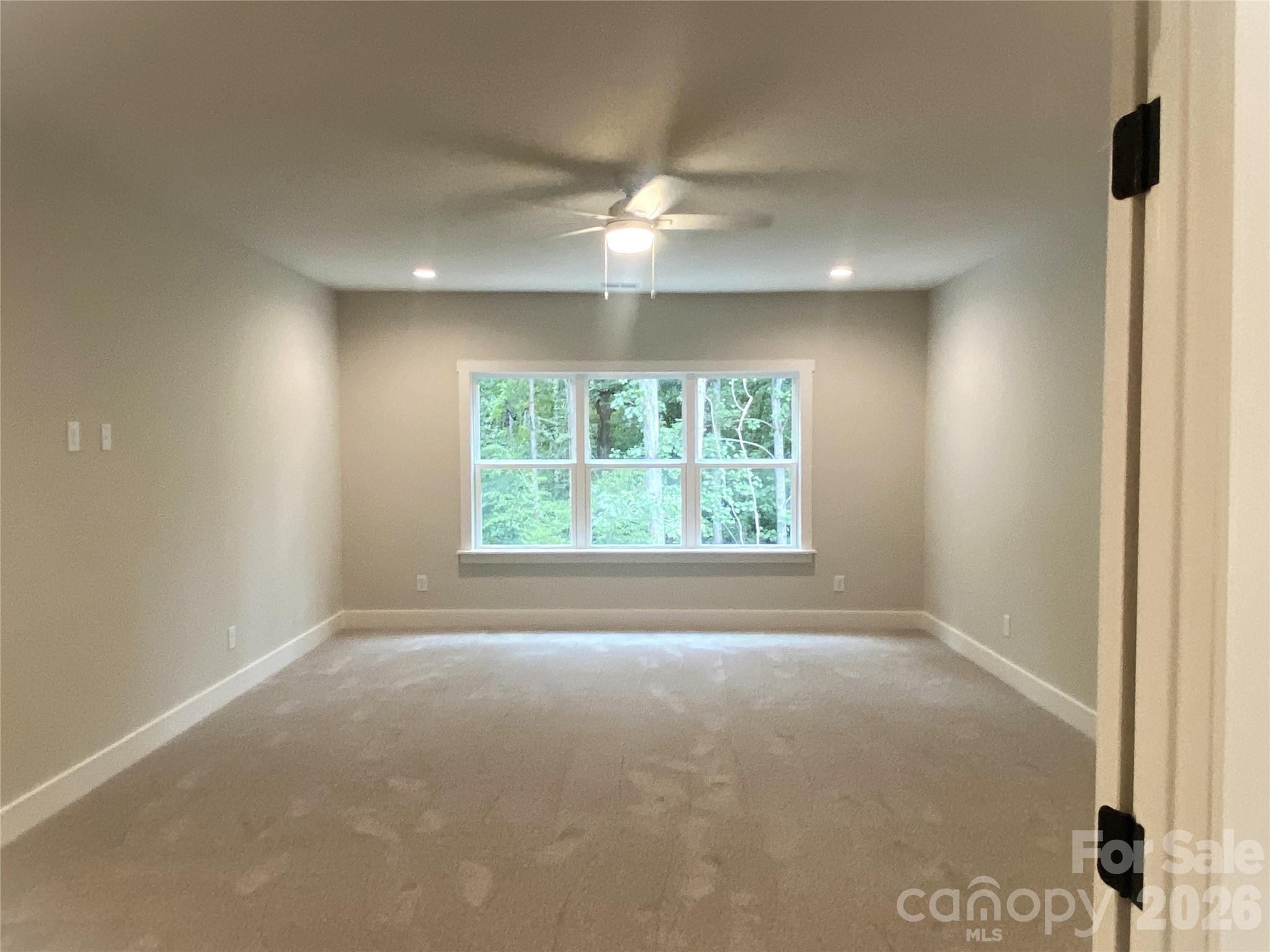 179 Chaska Loop 62 Property Photo 32