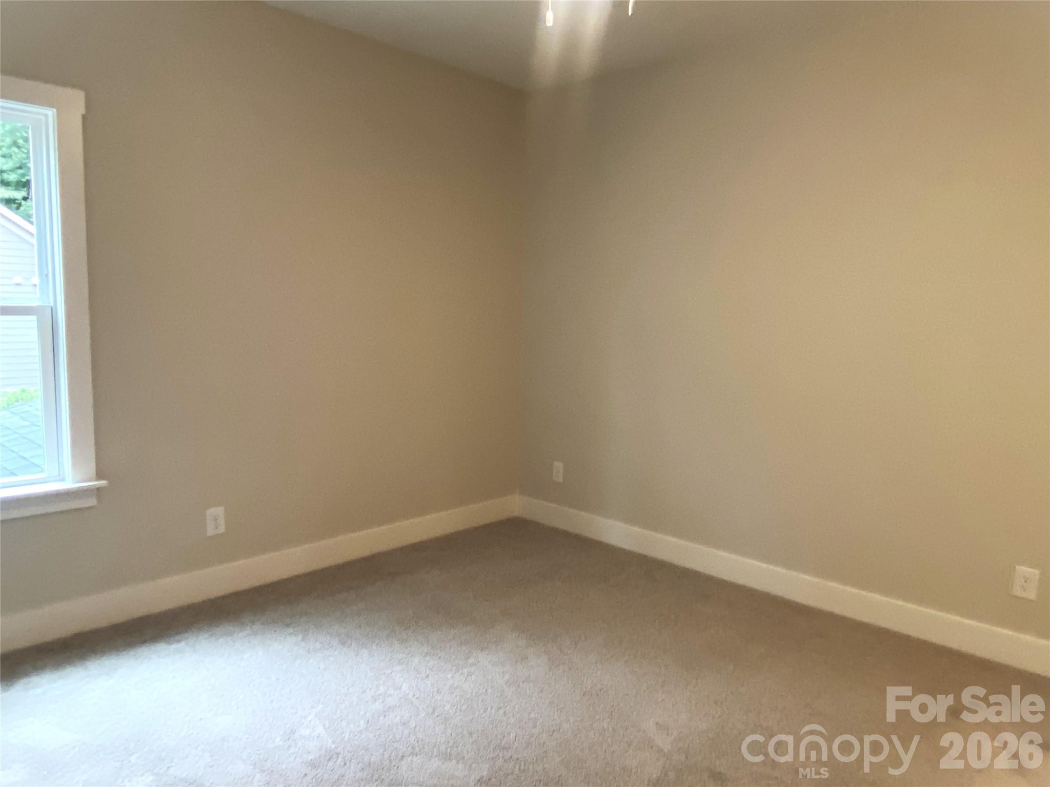179 Chaska Loop 62 Property Photo 38