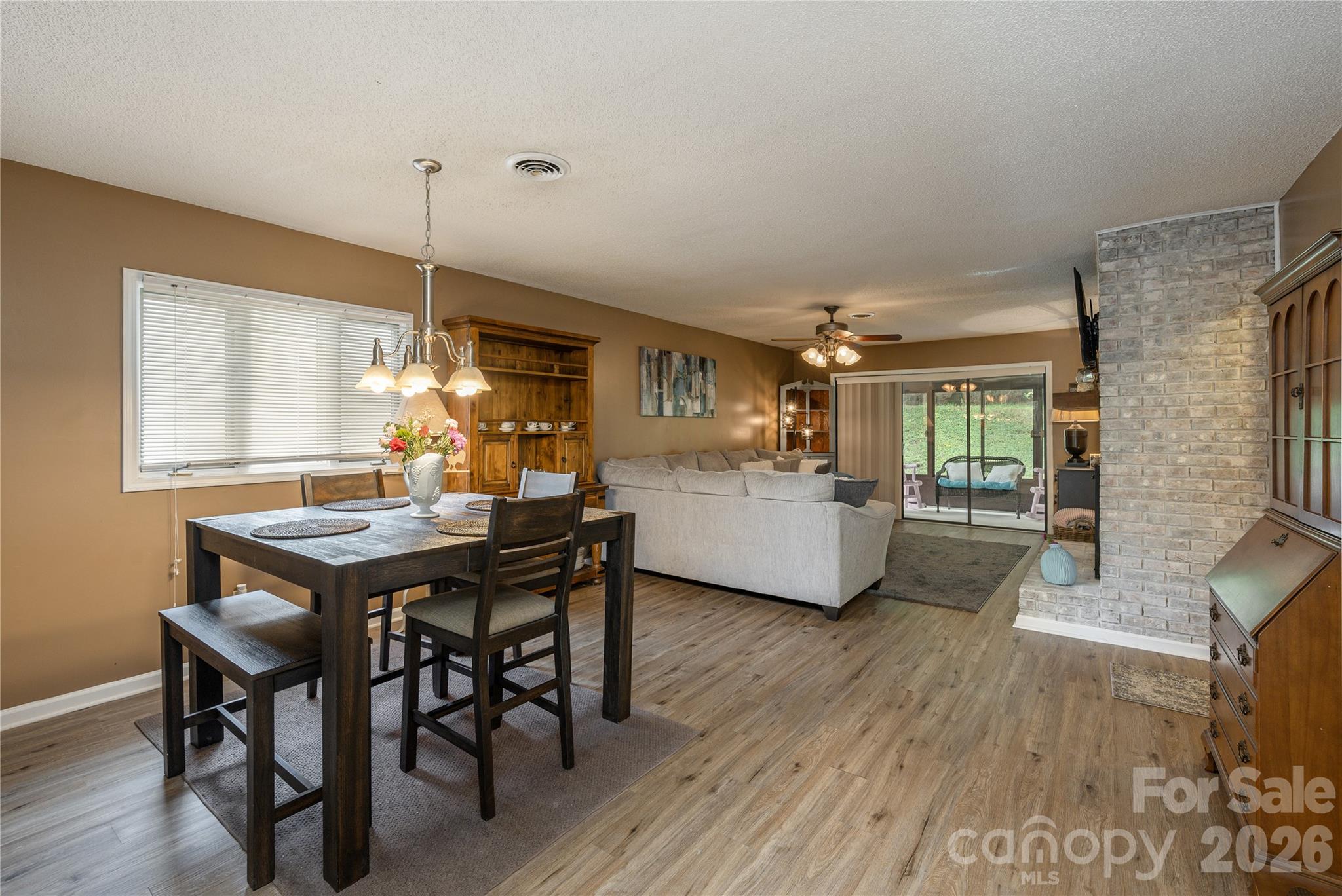580 Britton Creek Drive Property Photo 13