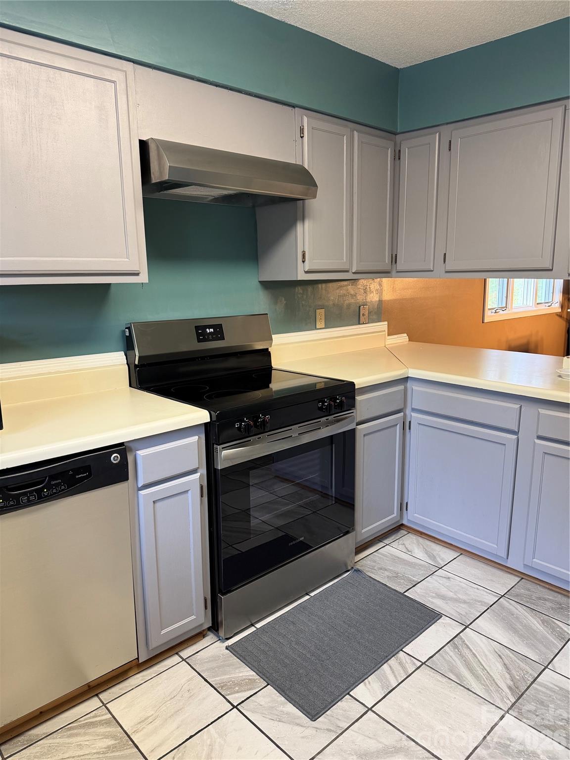 580 Britton Creek Drive Property Photo 18