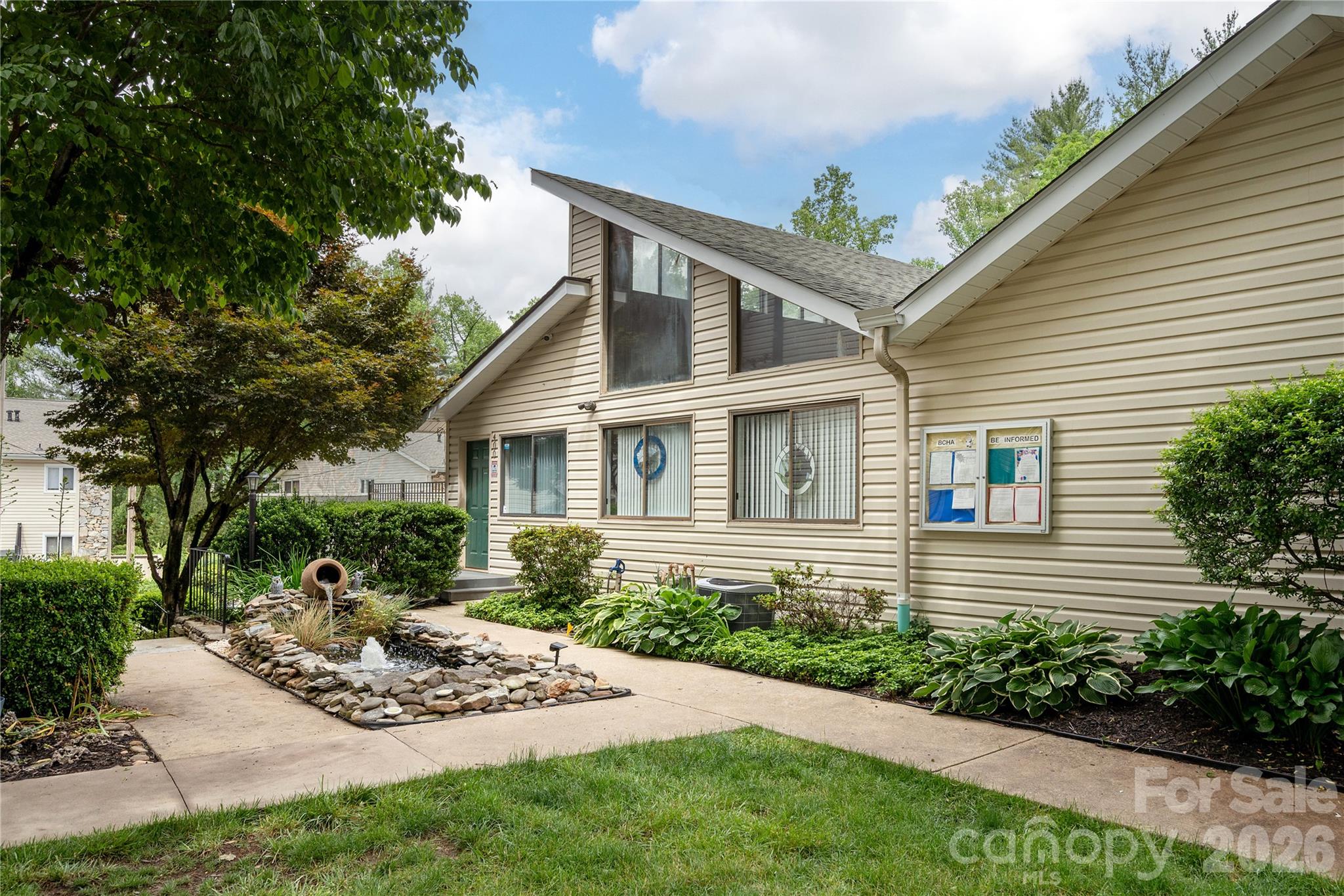 580 Britton Creek Drive Property Photo 27