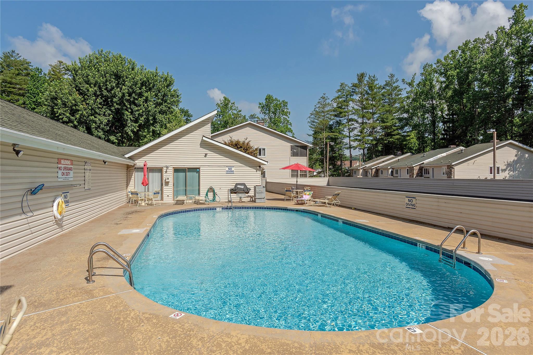 580 Britton Creek Drive Property Photo 28
