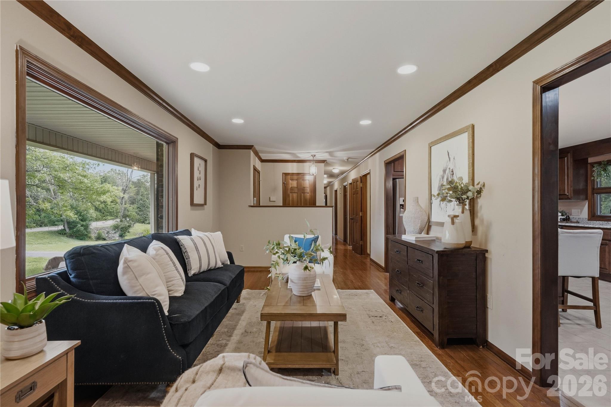 5303 Rogers Road Property Photo 10
