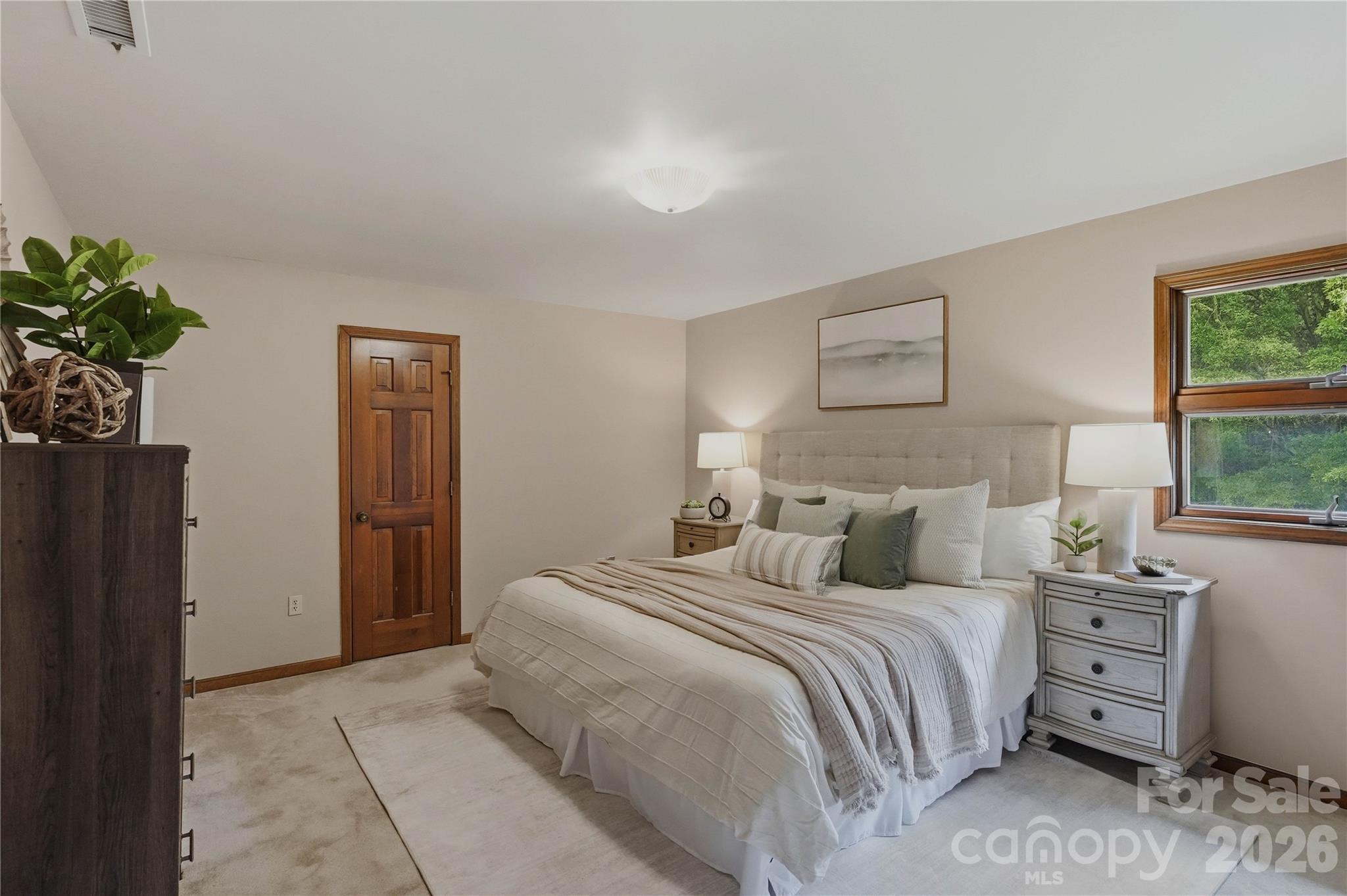 5303 Rogers Road Property Photo 12