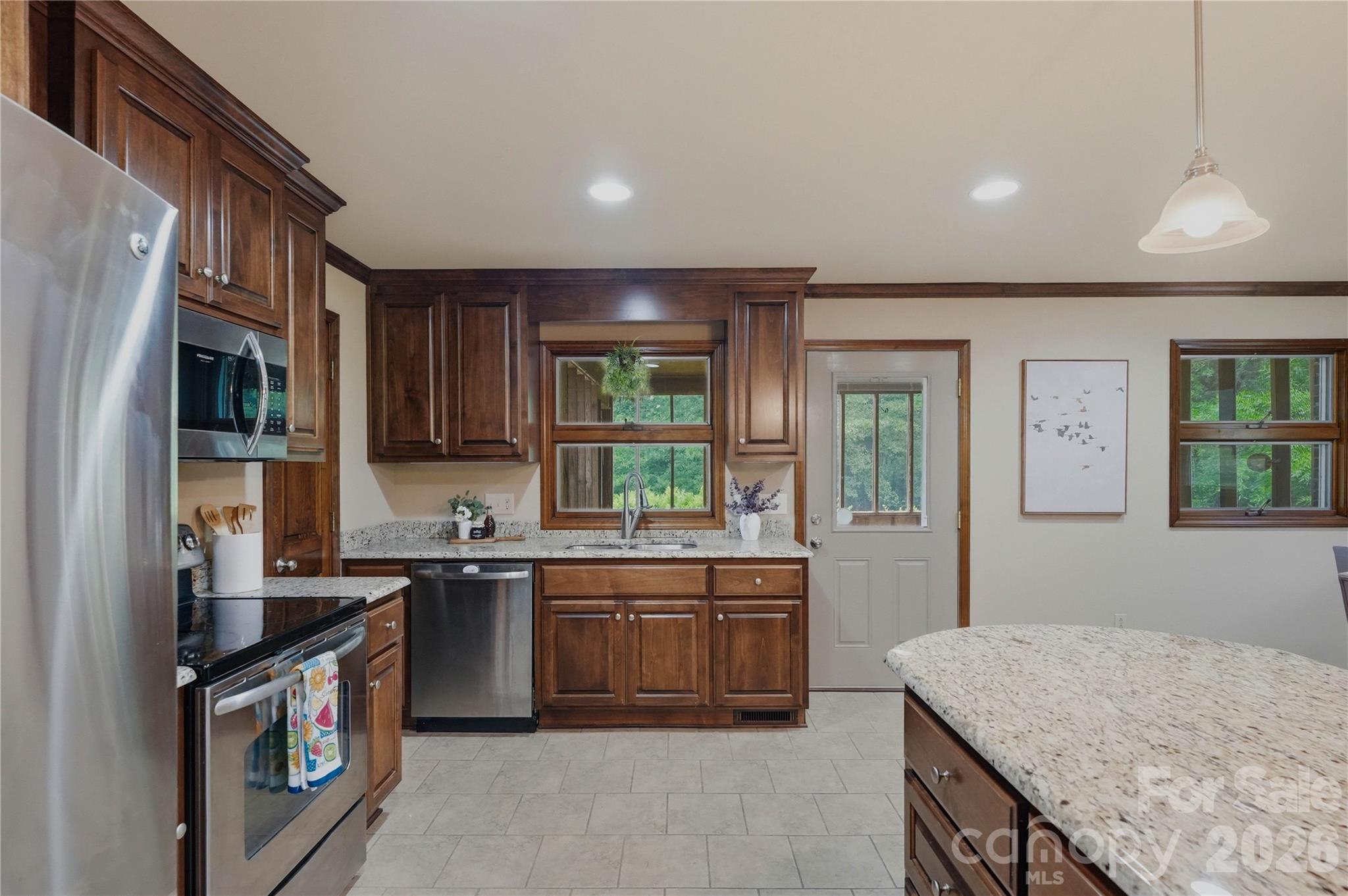 5303 Rogers Road Property Photo 24