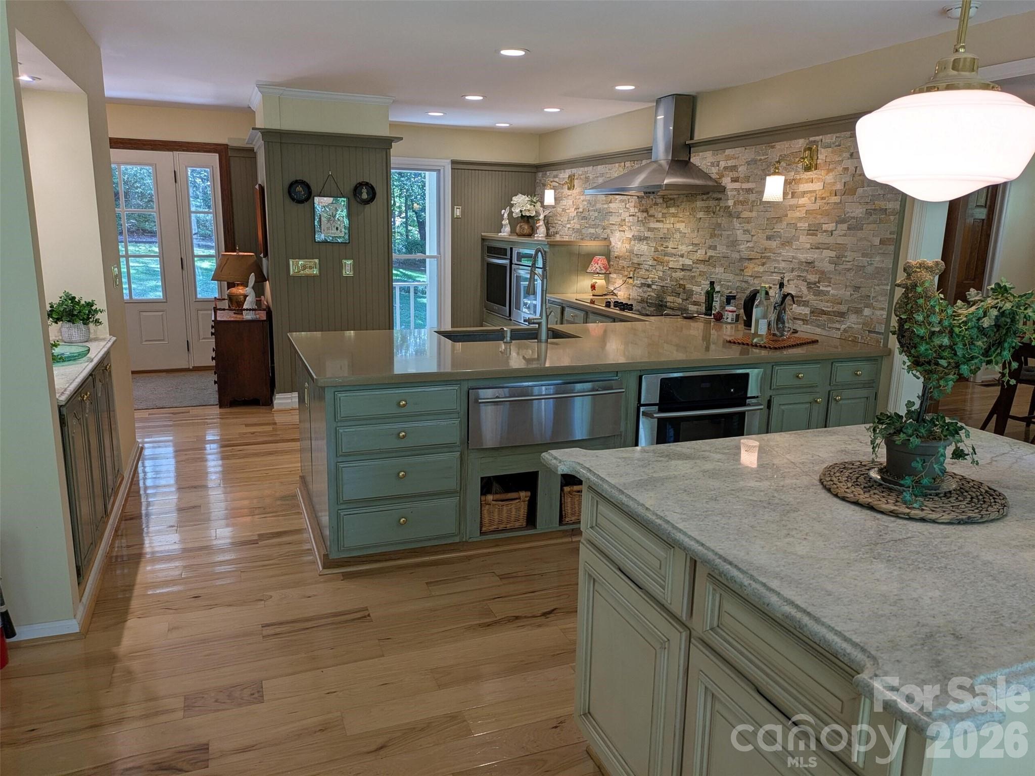 675 Fox Run Lane Property Photo 5
