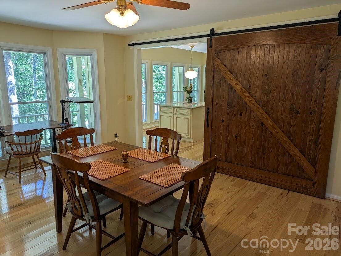 675 Fox Run Lane Property Photo 12