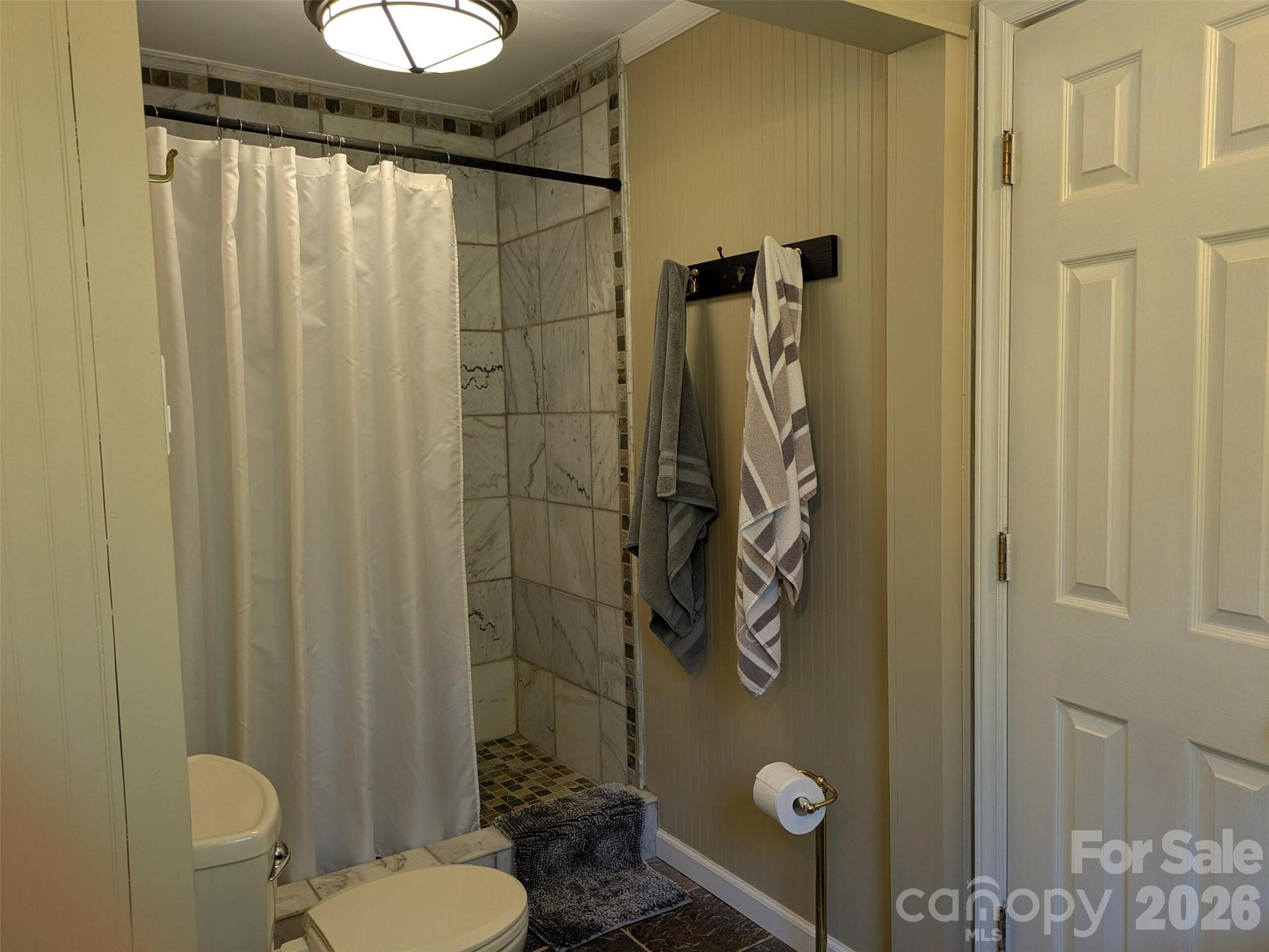 675 Fox Run Lane Property Photo 15