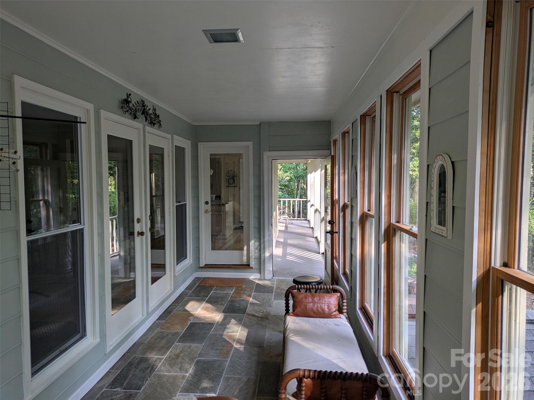675 Fox Run Lane Property Photo 27