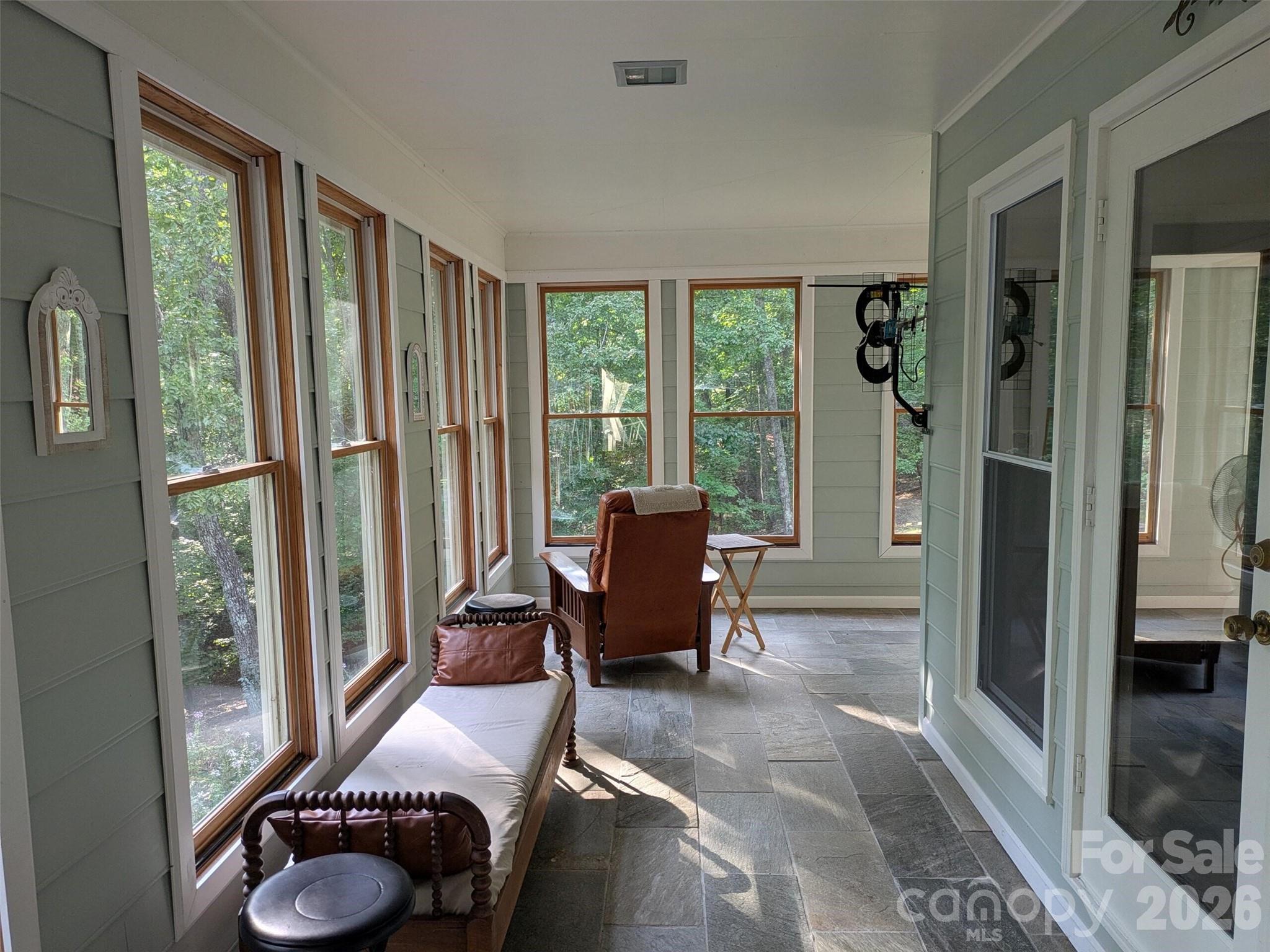 675 Fox Run Lane Property Photo 31