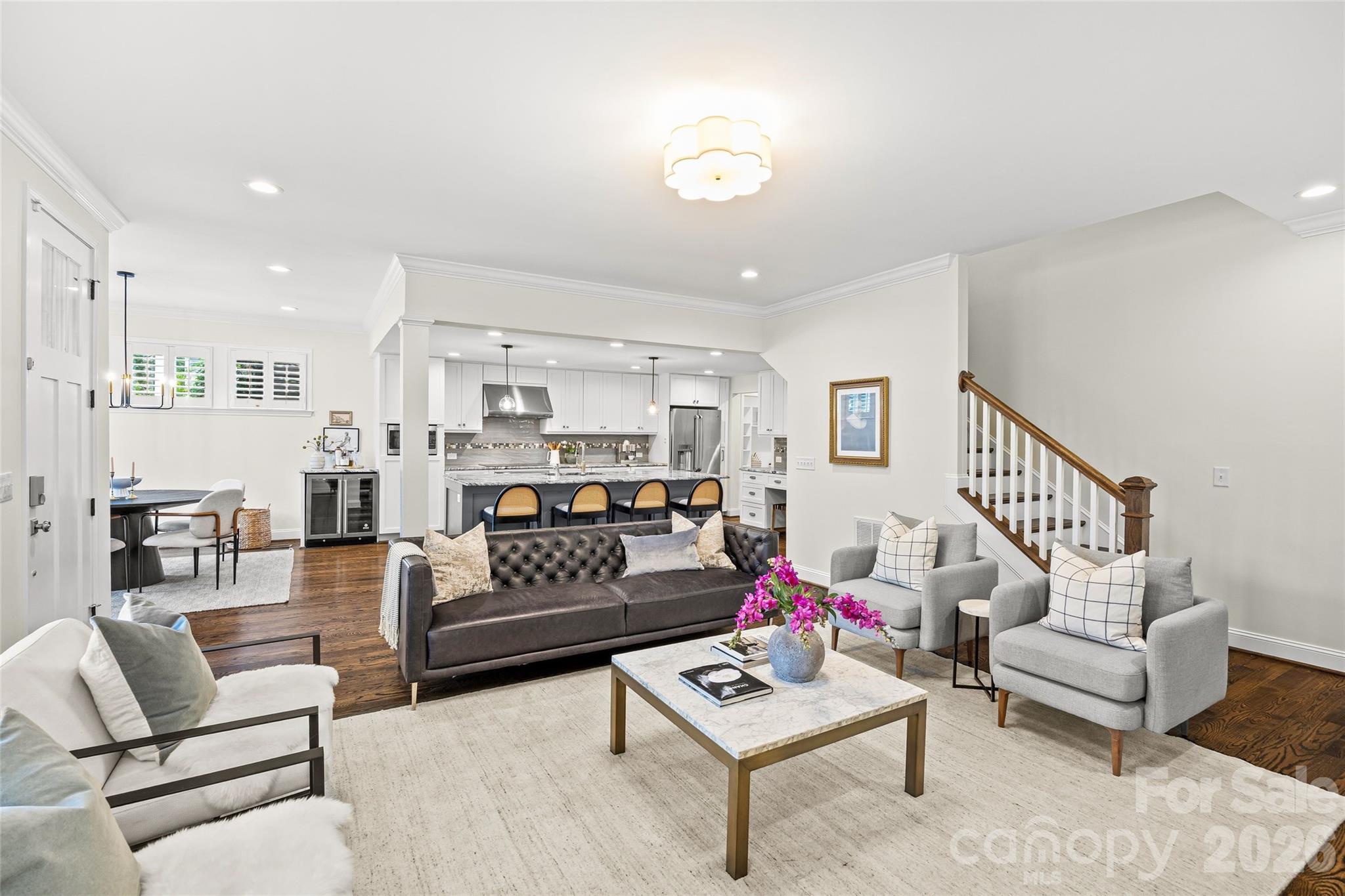2022 Springdale Avenue Property Photo 11