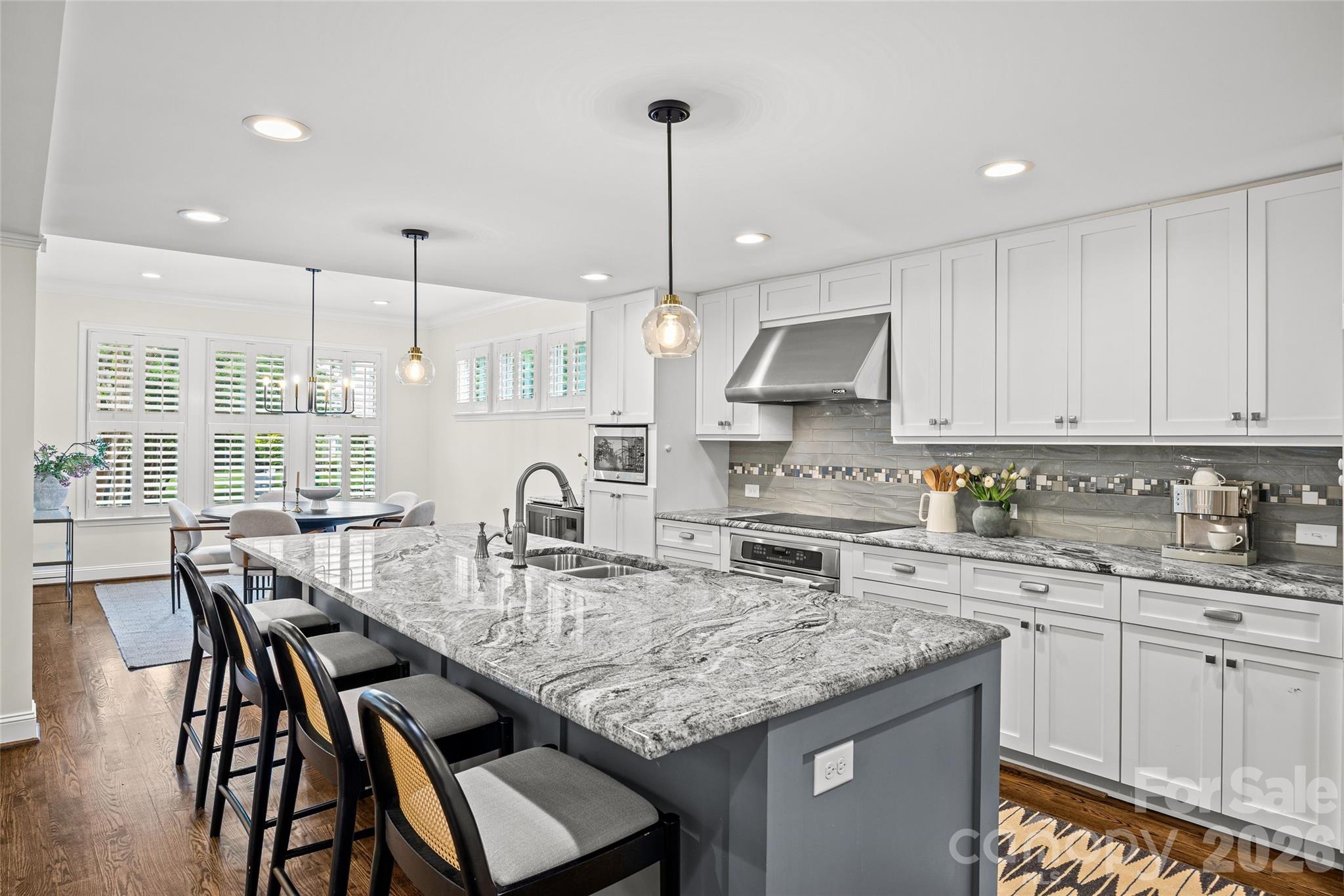 2022 Springdale Avenue Property Photo 13