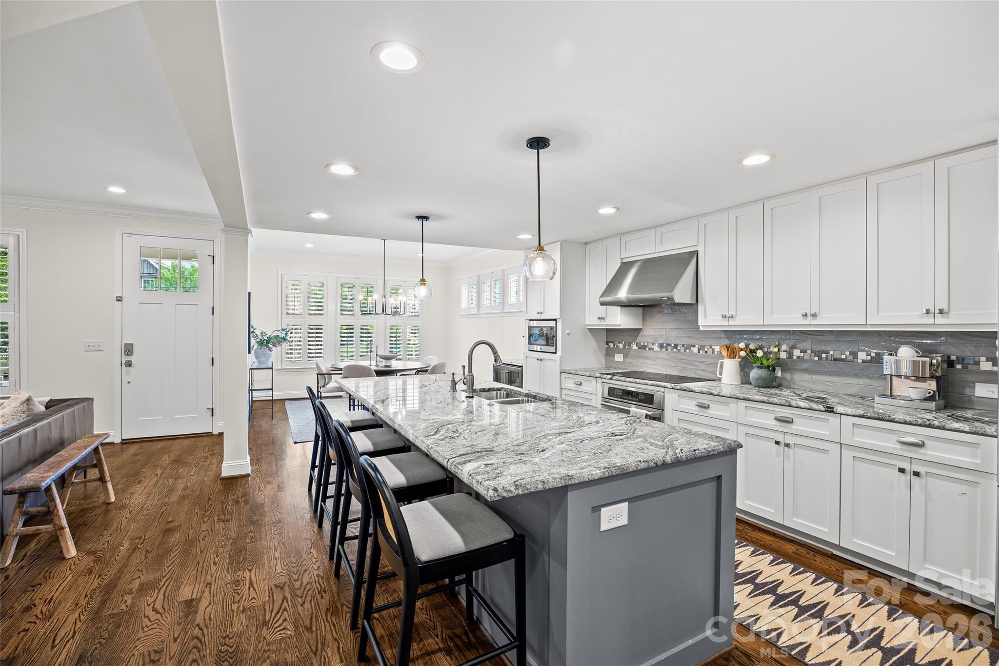 2022 Springdale Avenue Property Photo 14