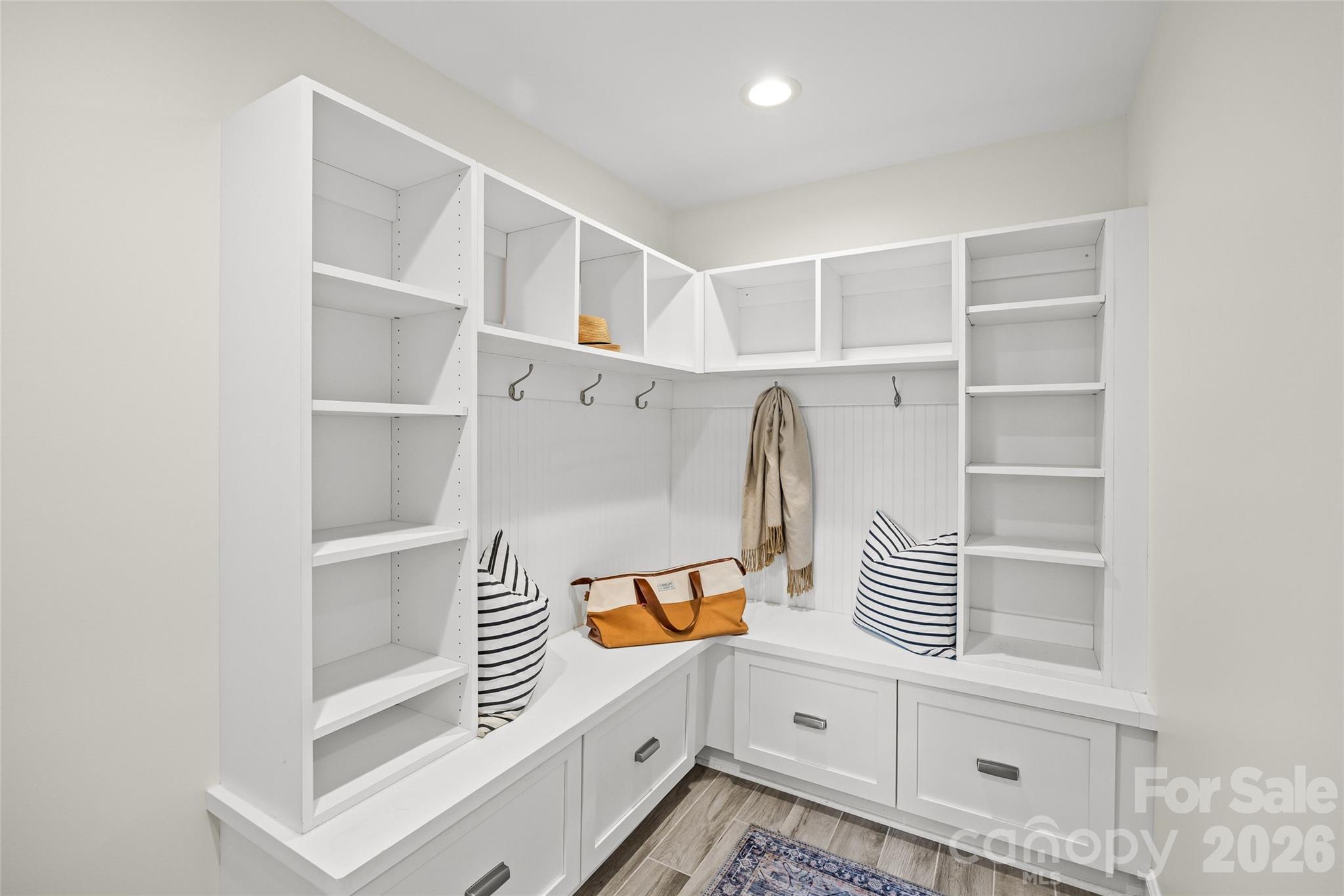 2022 Springdale Avenue Property Photo 22